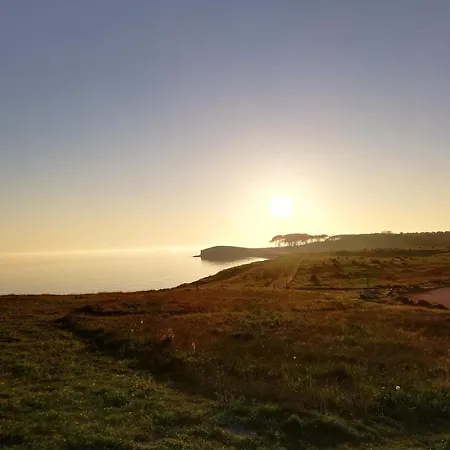 6 Person In Humble-by Traum